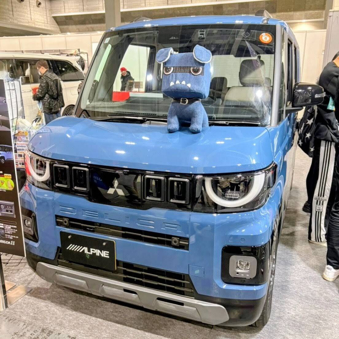 大阪モーターショーで見つけたデリ丸とデリカミニさん達です